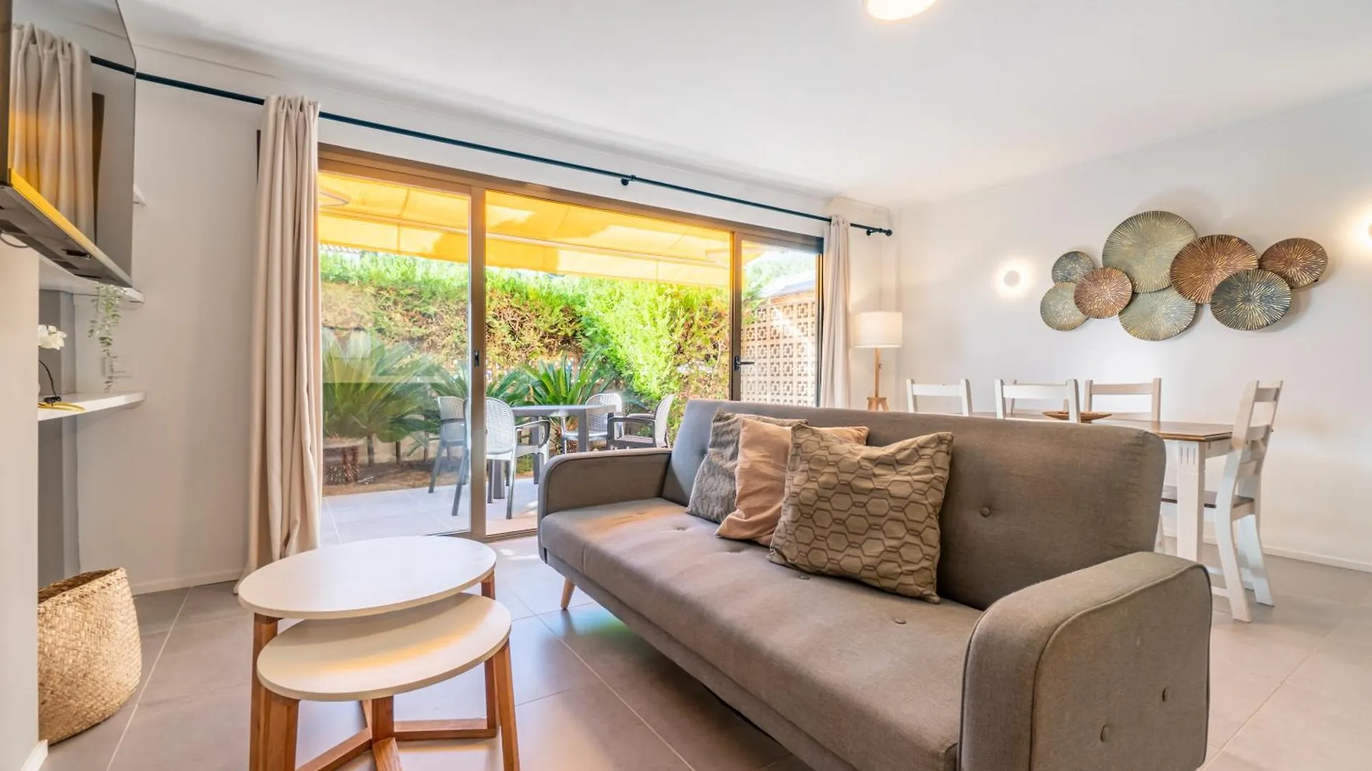 Ponent Cala Ratjada Apartments G  كالا راتخاذا