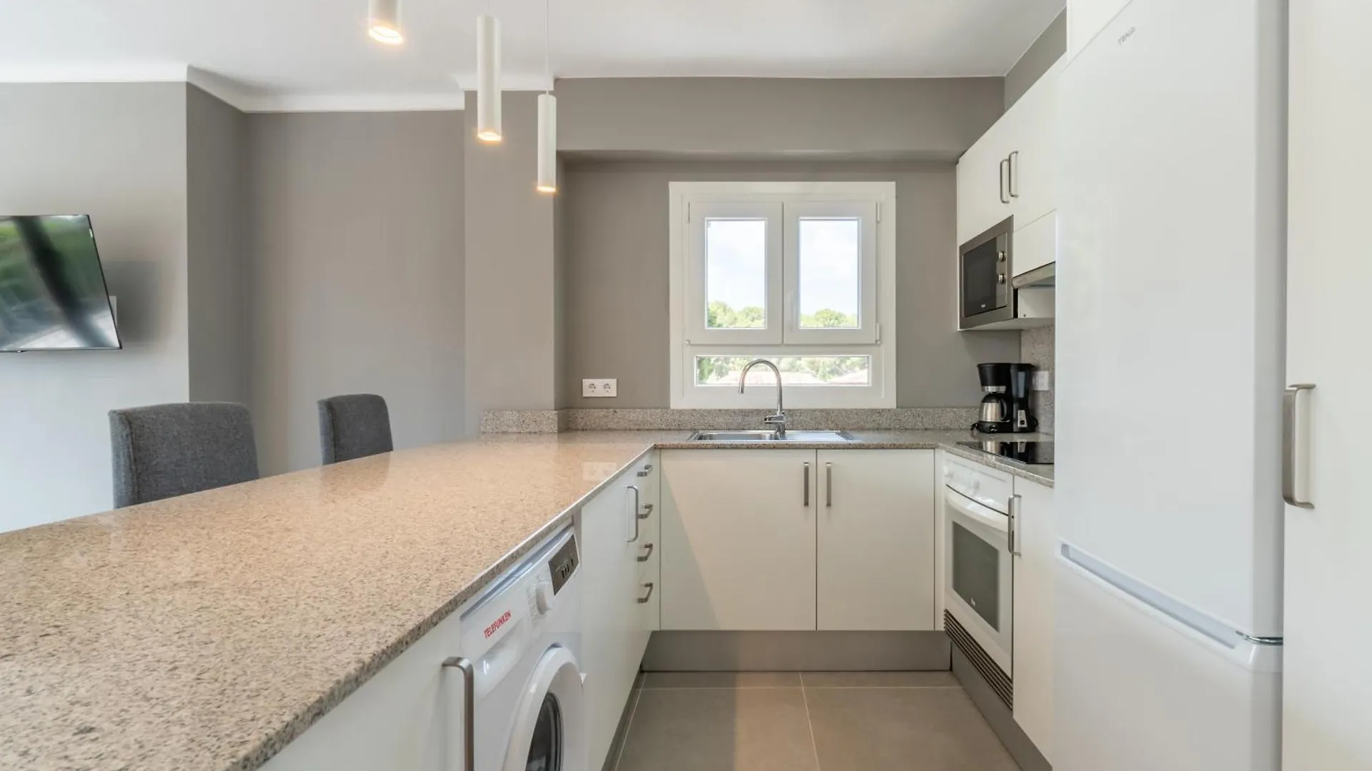 Ponent Cala Ratjada Apartments G كالا راتخاذا